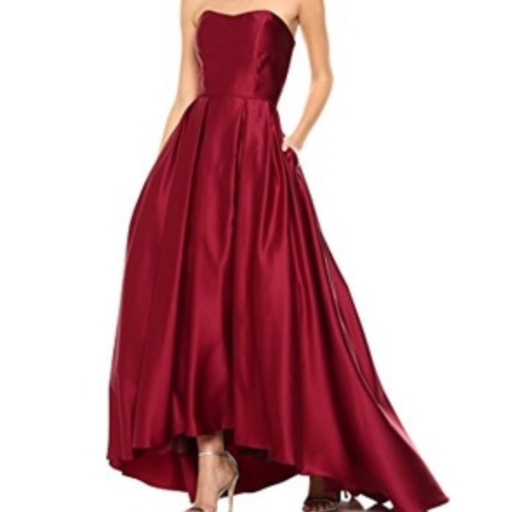 Hi-low ball gown in Wine
